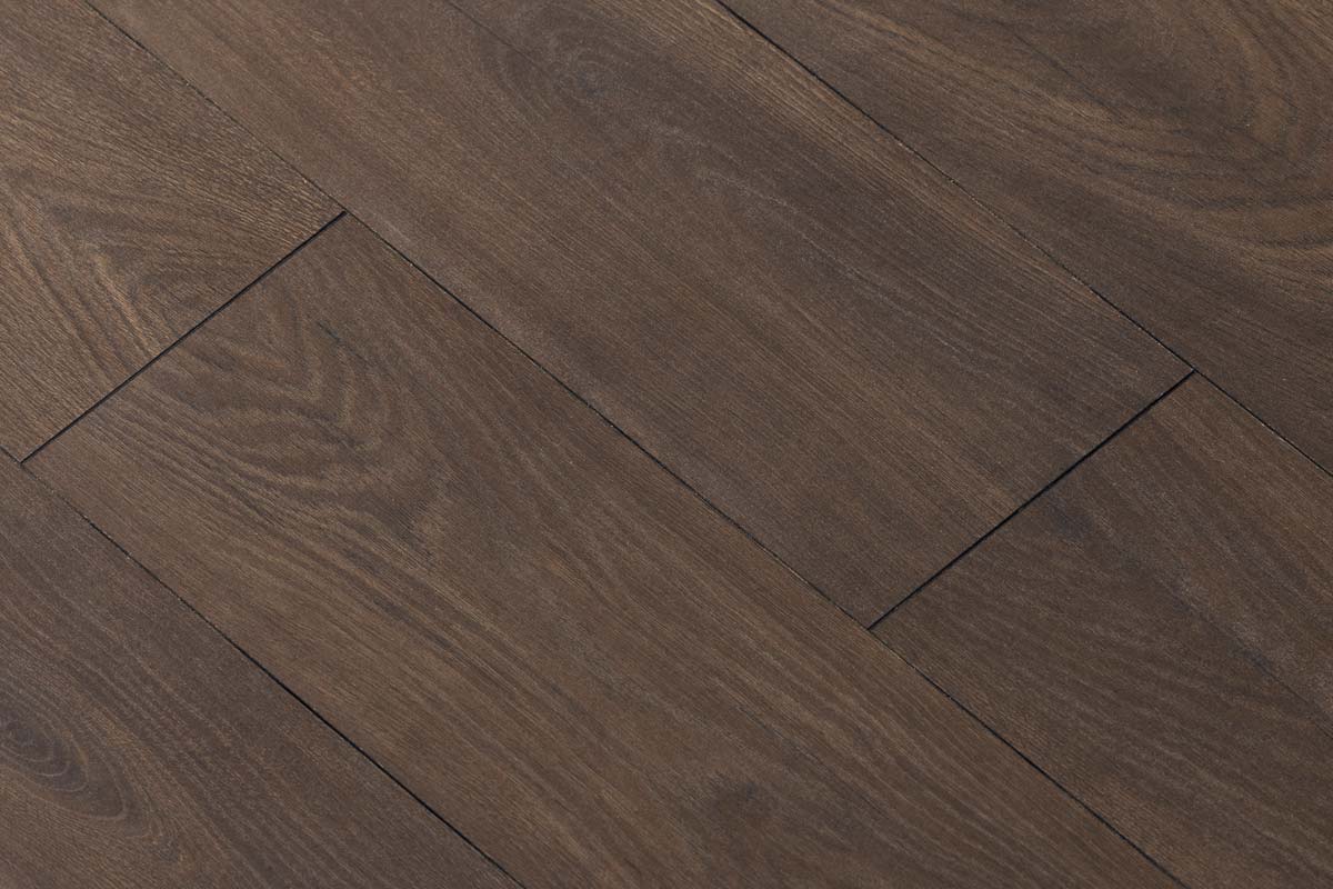 Aqualock 10mm Laminate Flooring Mocha Oak - Image 3
