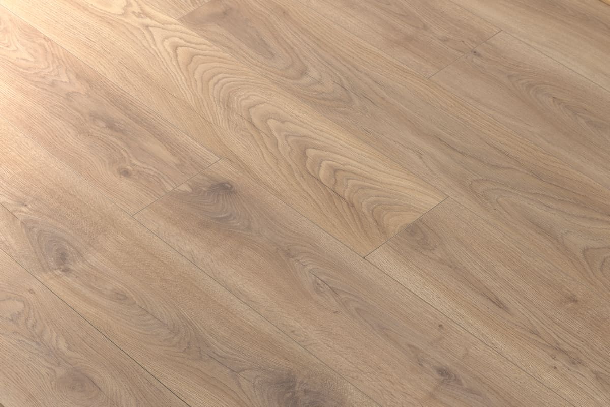 Aqualock 8mm Laminate Flooring Oatmeal Oak - Image 4