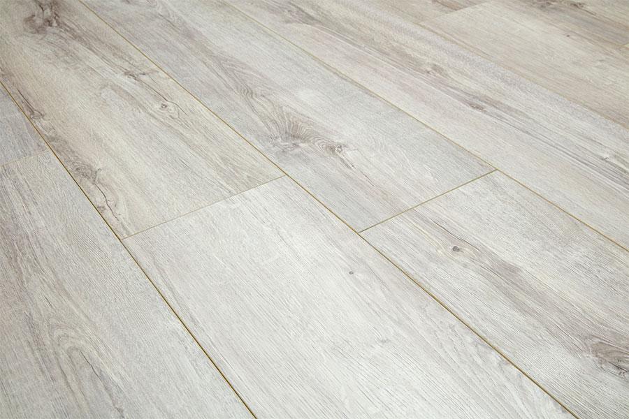 Audacity 12mm Laminate Cove Oak Built-in Underlay - Image 3
