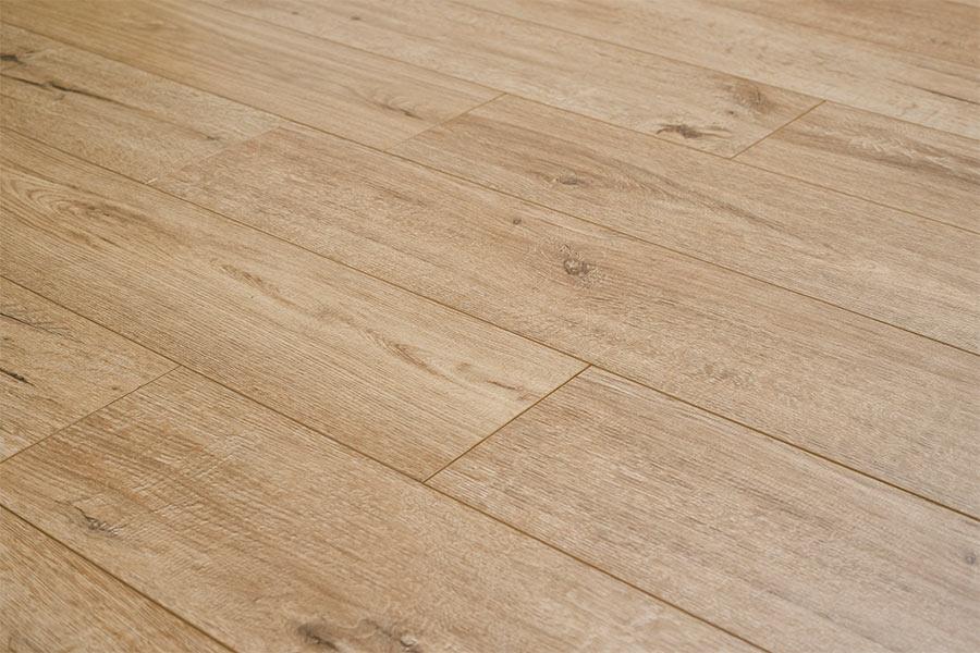 Audacity 12mm Laminate Meadow Oak Built-in Underlay - Image 3