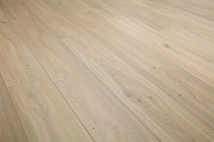 Audacity 12mm Laminate Summer Hill Oak Built-in Underlay - Image 3