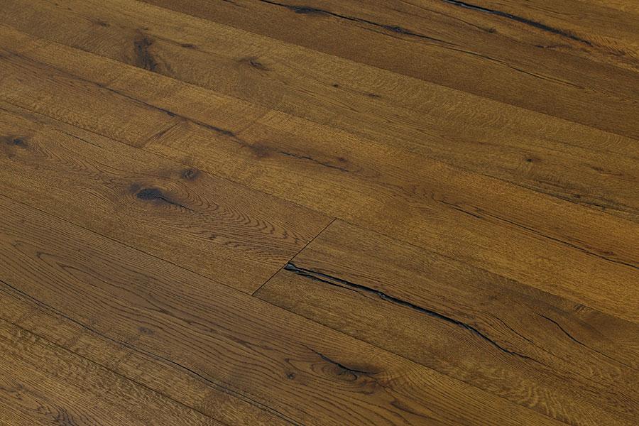 Galleria Professional Distressed Extra Rustic Engineered Oak Flooring 14mm x 190mm Gingerbread Lacquered - Image 3
