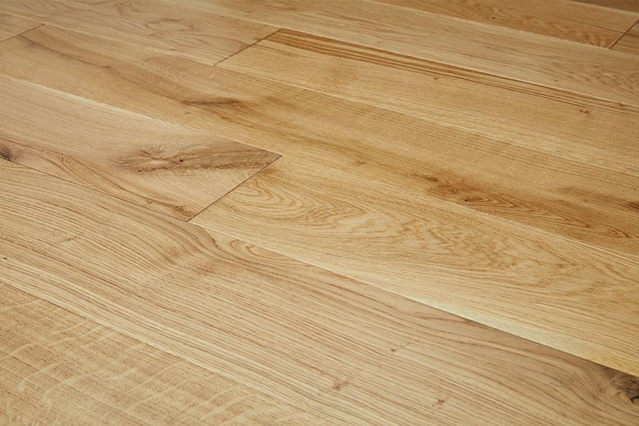 Galleria Professional Engineered European Rustic Oak Flooring 20mm x 190mm Brushed & Oiled - Image 3