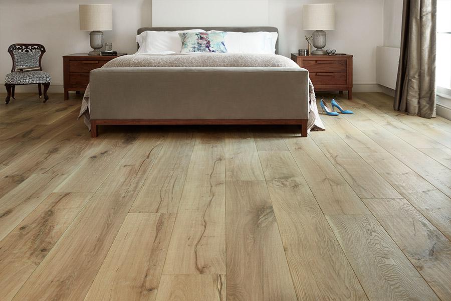 Galleria Professional Engineered European Rustic Oak Flooring 20mm x 240mm Antique Natural Brushed & Oiled - Image 5