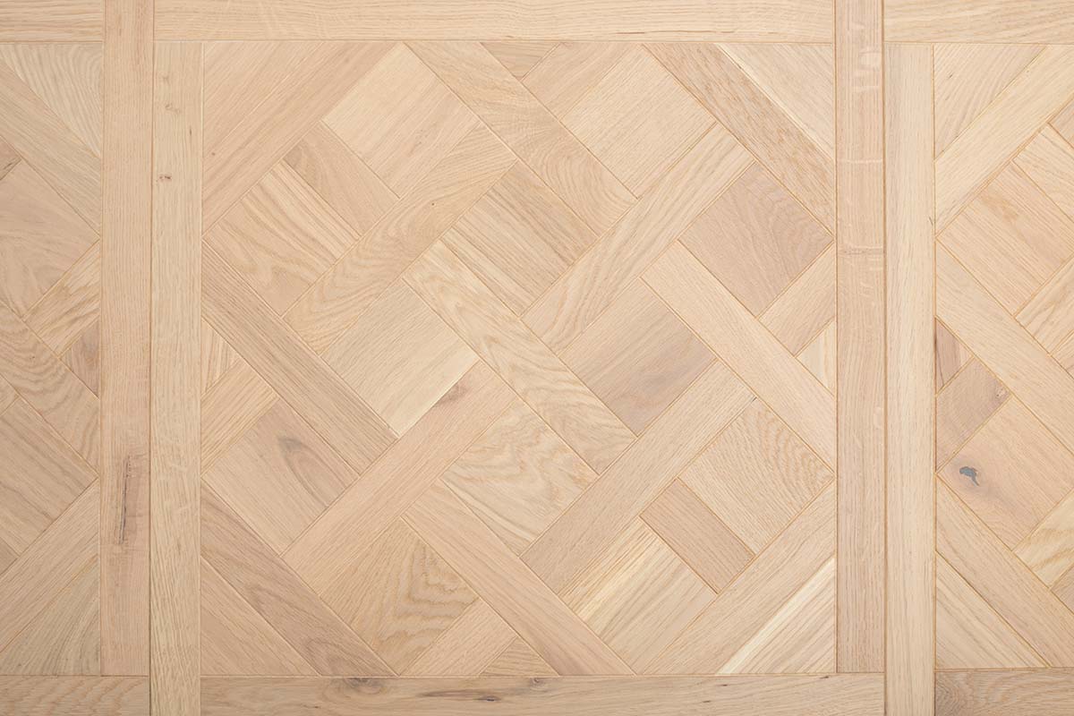 Galleria Professional Engineered Oak Versailles Flooring 14mm x 600mm Elise Brushed UV Oiled - Image 2
