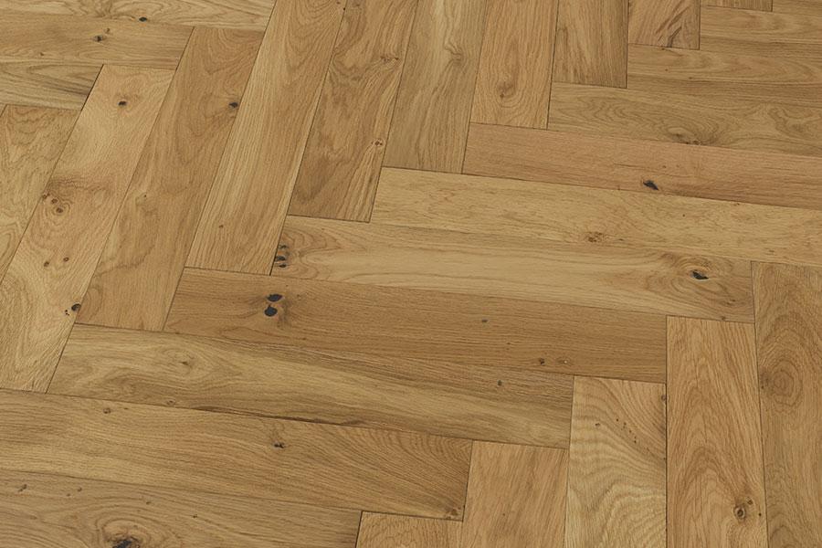 Galleria Professional Engineered Rustic Oak Herringbone Flooring 20mm x 90mm Natural Brushed & Oiled - Image 3