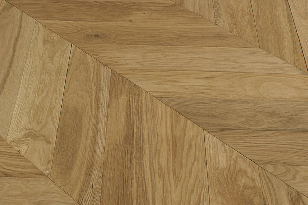 Galleria Professional Engineered Select Oak Chevron 14mm x 110mm Natural Brushed UV Oiled - Image 3
