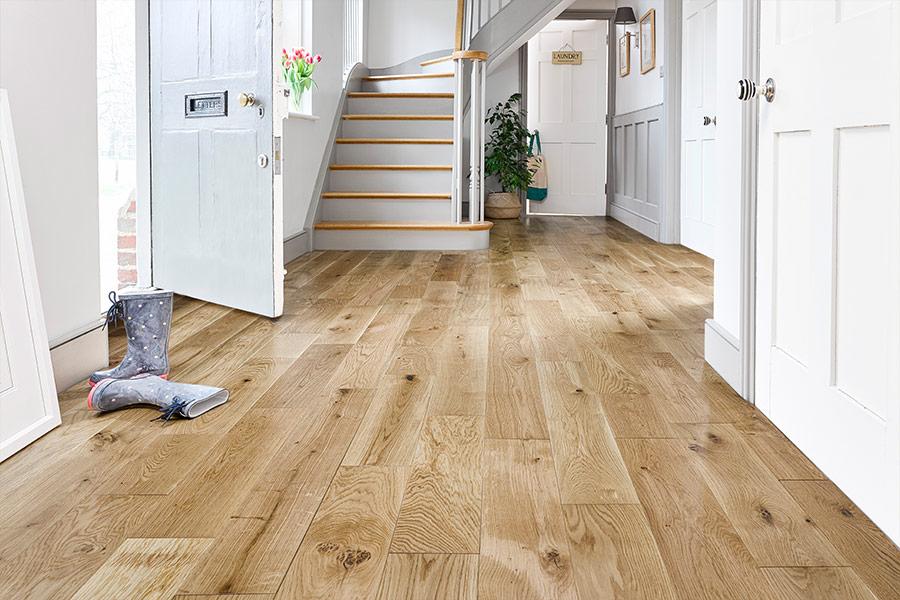 Galleria Professional Solid European Rustic Oak Flooring 18mm x 150mm Natural Lacquered - Image 6