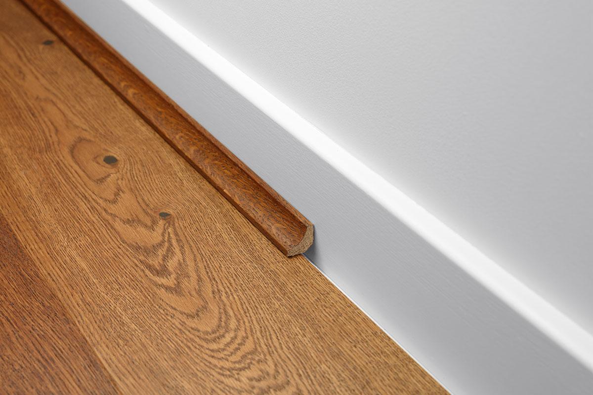 Home Choice Engineered European Nature Oak Flooring 14mm x 180mm Chestnut Brushed Matt Lacquered - Image 9