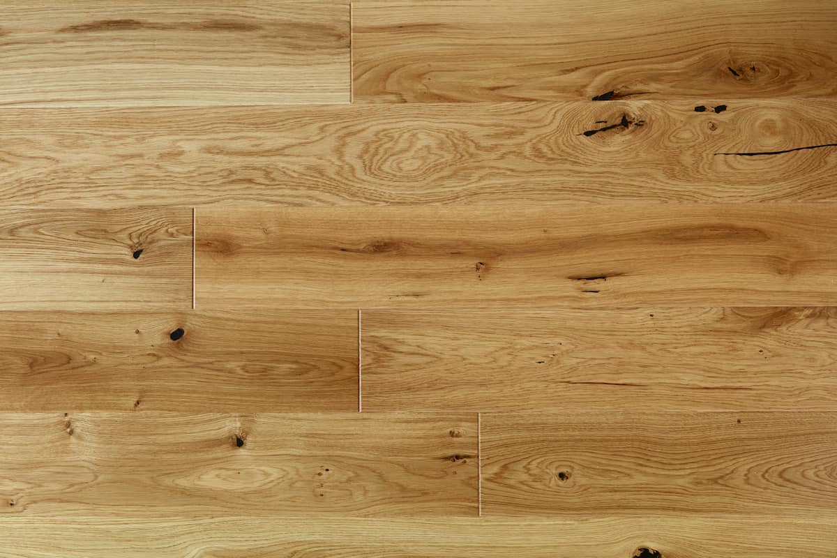 Home Choice Engineered European Rustic Oak 14mm x 130mm Natural Lacquered Long Board - Image 3