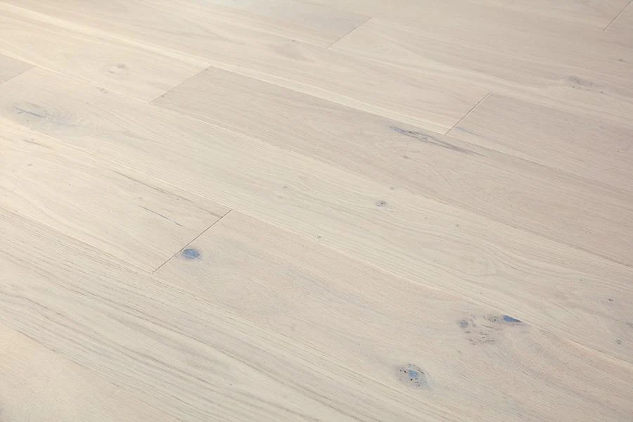 Home Choice Engineered European Rustic Oak Flooring 14mm x 180mm Cappuccino Grande Lacquered - Image 3