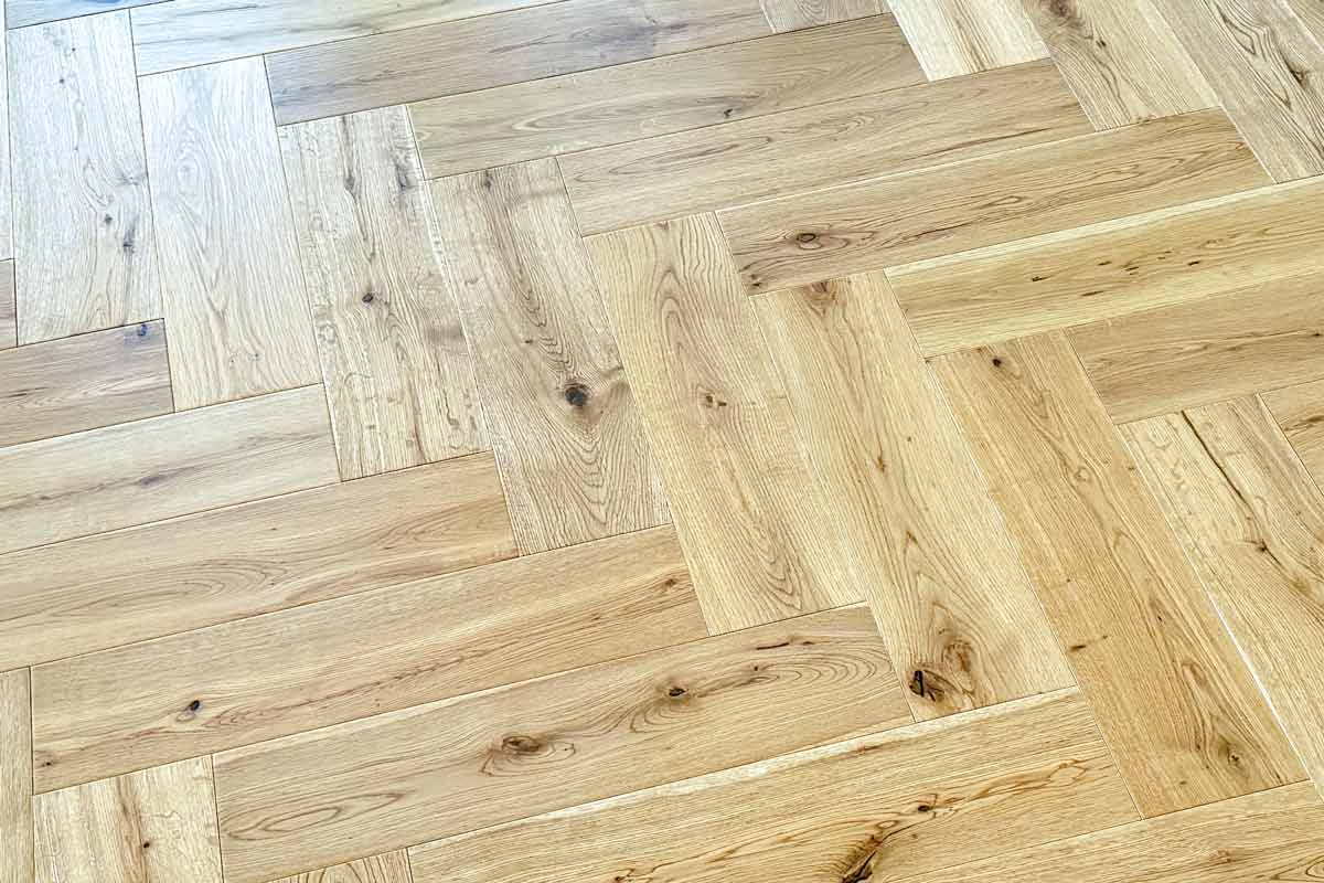 Home Choice Engineered European Rustic Oak Herringbone Flooring 14mm x 150mm Natural Matt Lacquered - Image 2
