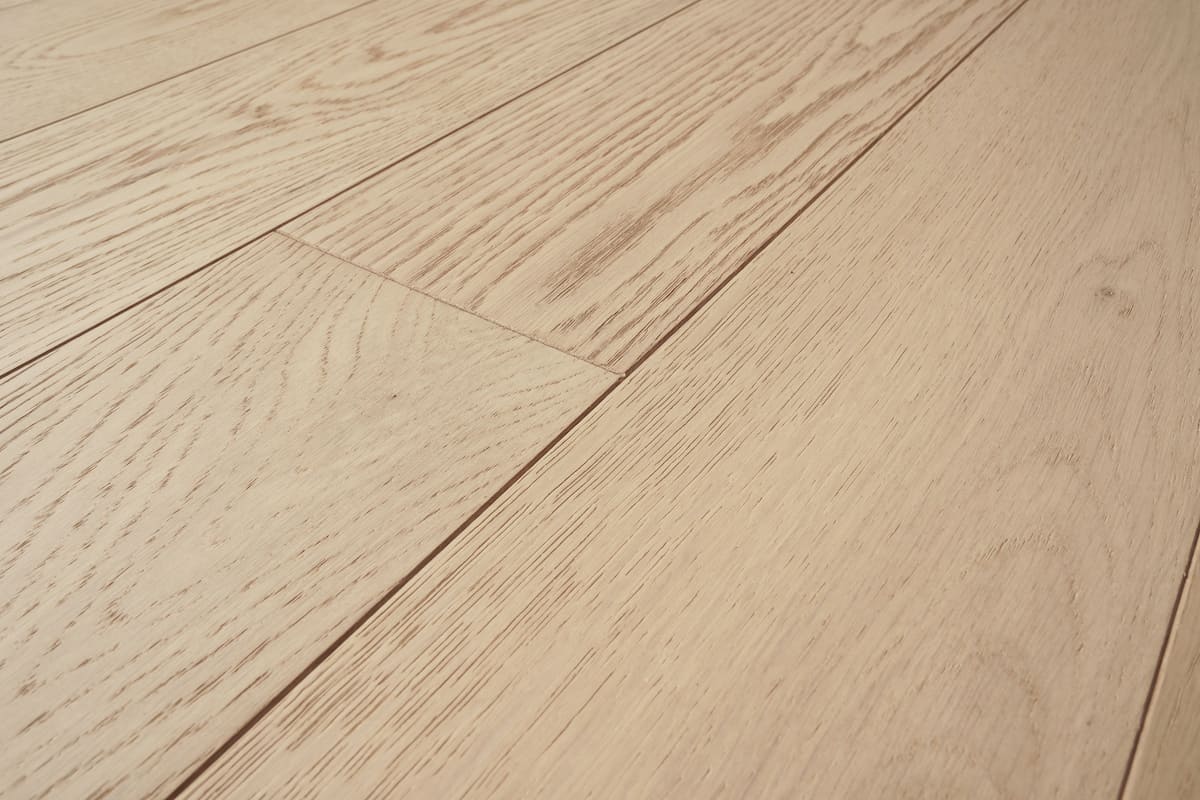 Mega Deal European Engineered Rustic Oak 12mm x 150mm Alabaster Brushed UV Lacquer - Image 3