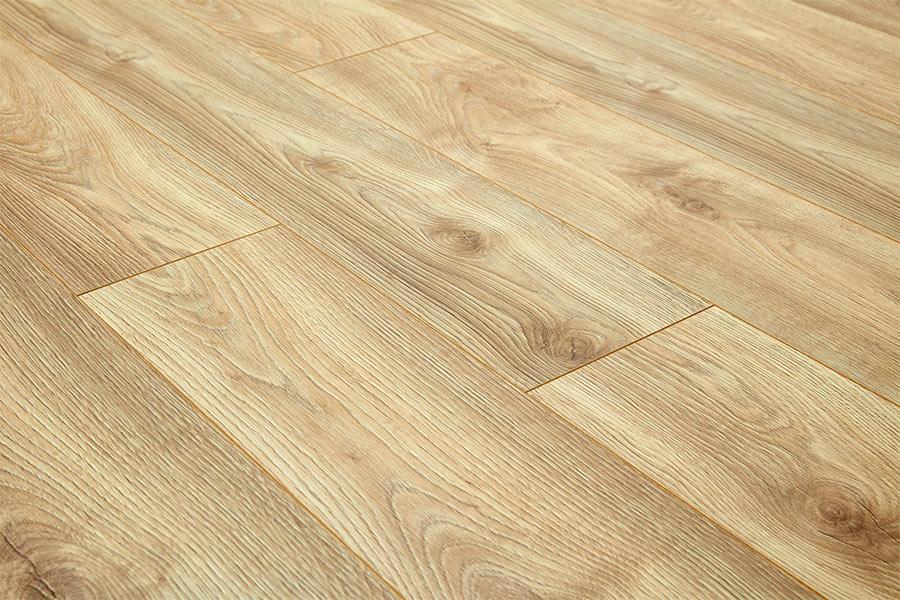 Series woods 12mm Laminate Flooring Makro nature Oak - Image 3