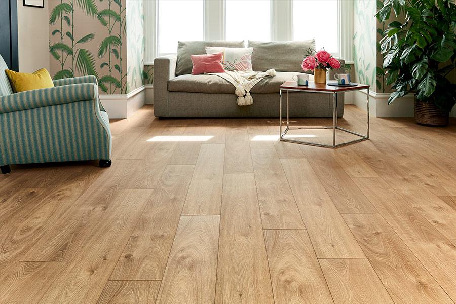 Series Woods 12mm Laminate Flooring Smoked Oak - Image 5