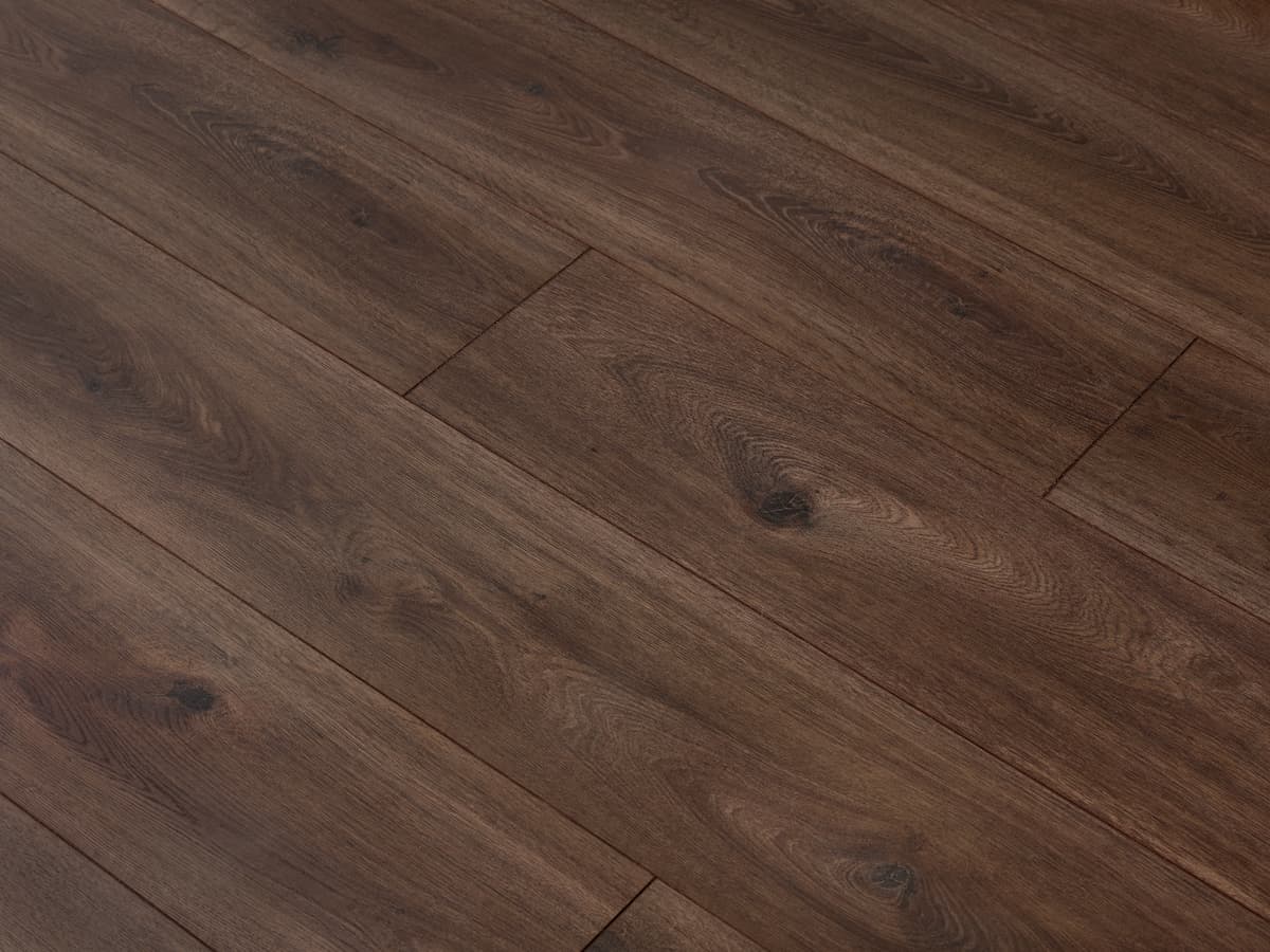 Series Woods 8mm Laminate Flooring Hazelnut Truffle - Image 4